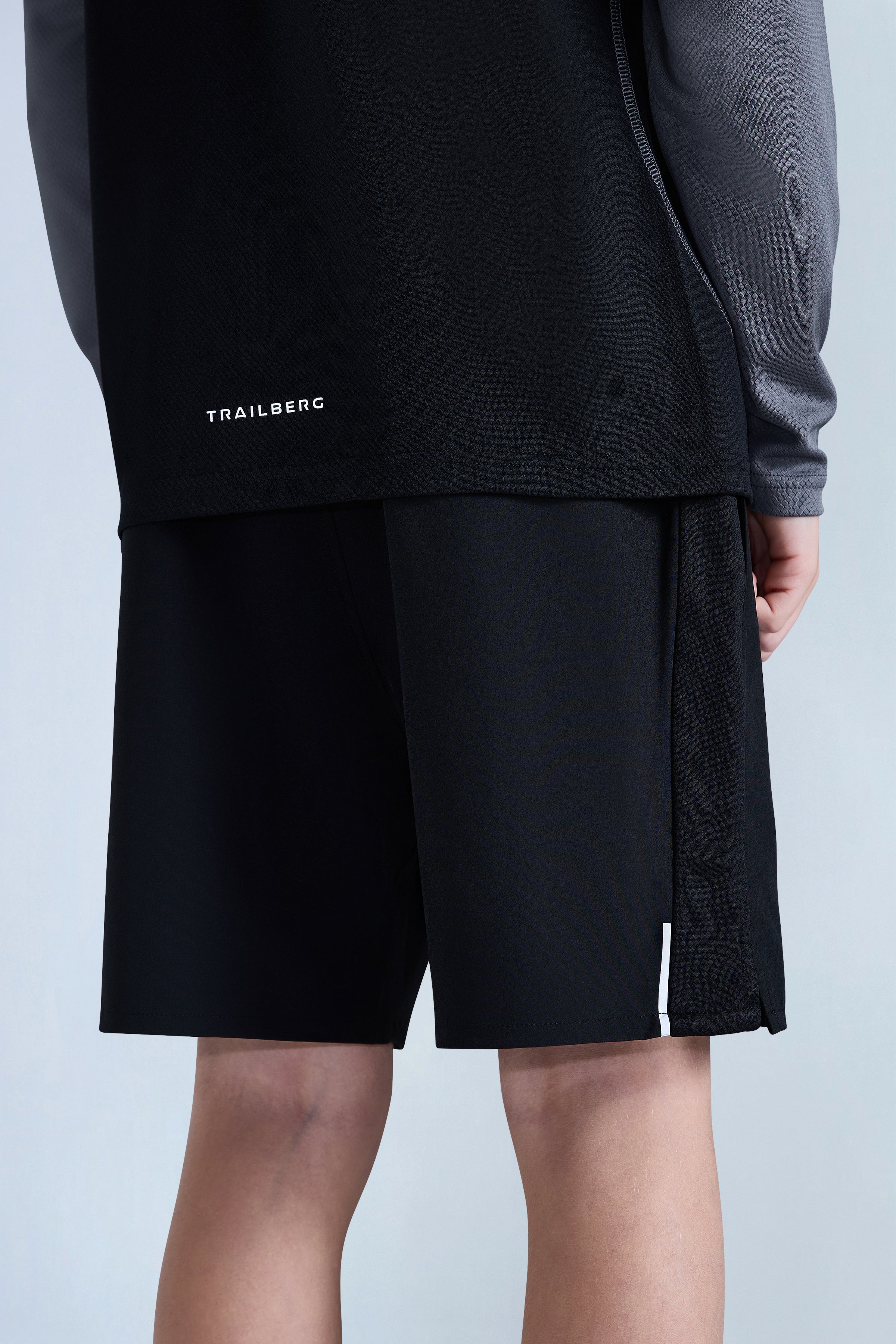 Boys Essentials 2.0 Short - Black