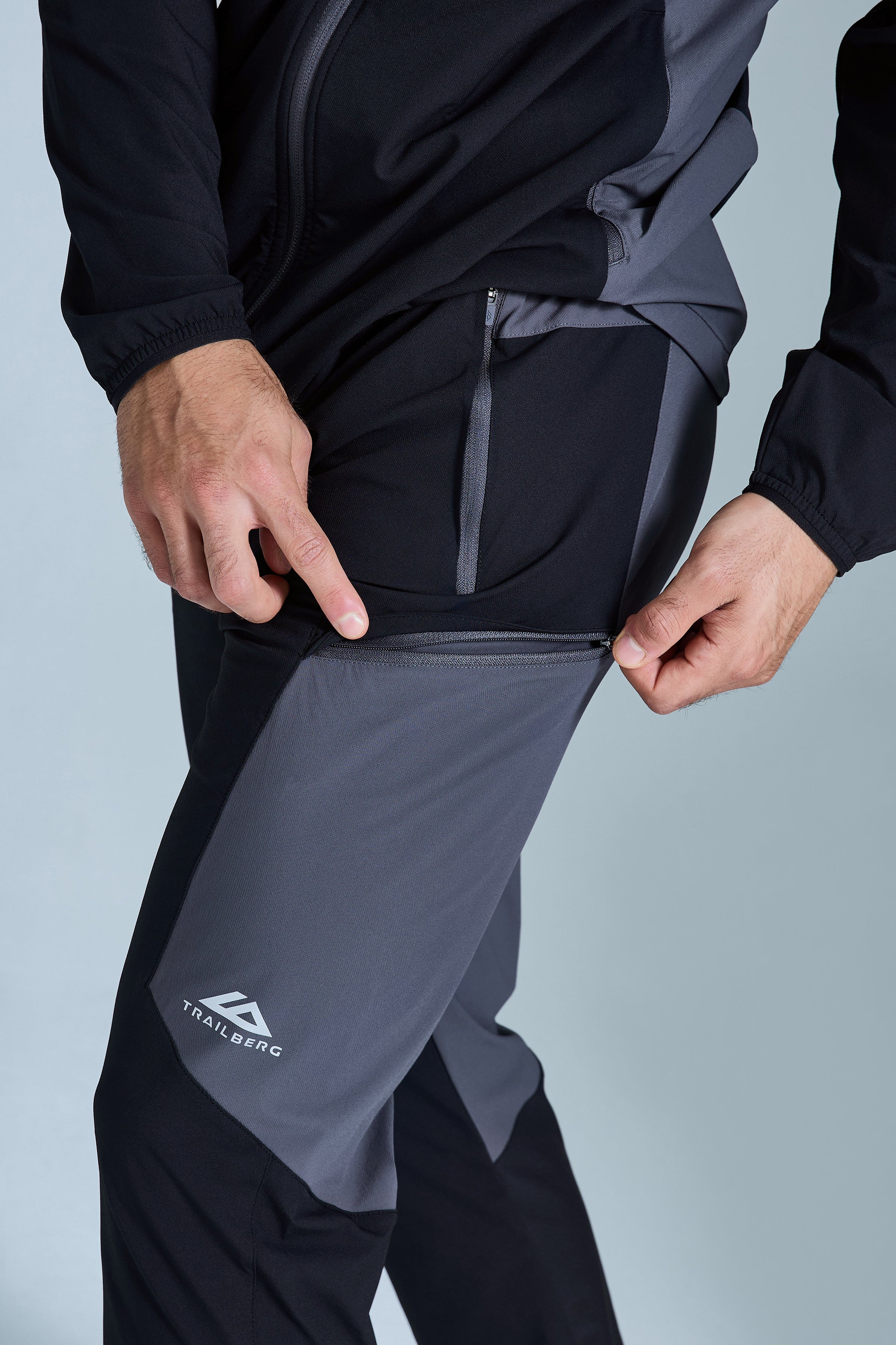 Odyssey 2.0 Tracksuit - Black/Volcano Grey