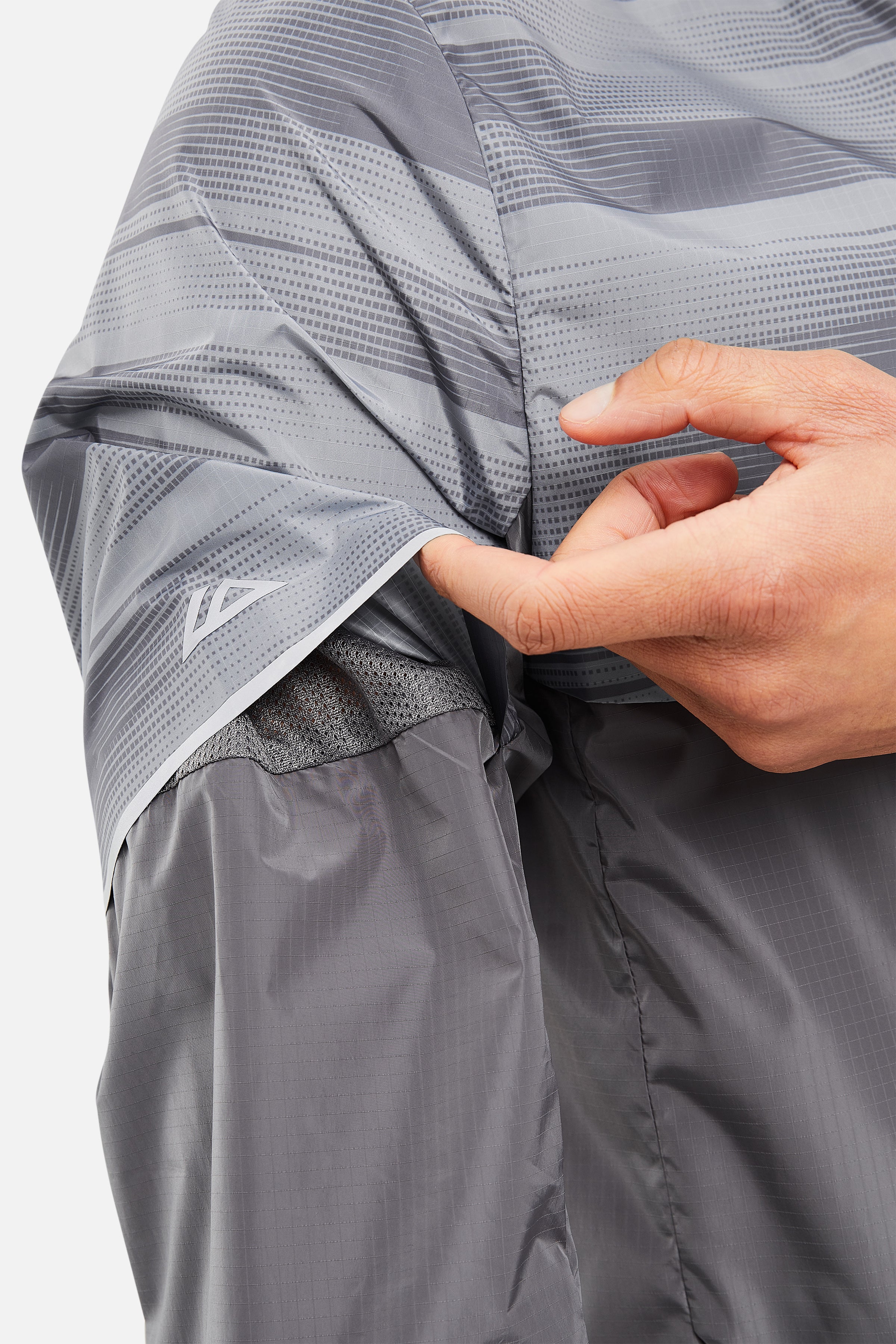 Dimension Windbreaker - Smoke Grey/Moon Grey