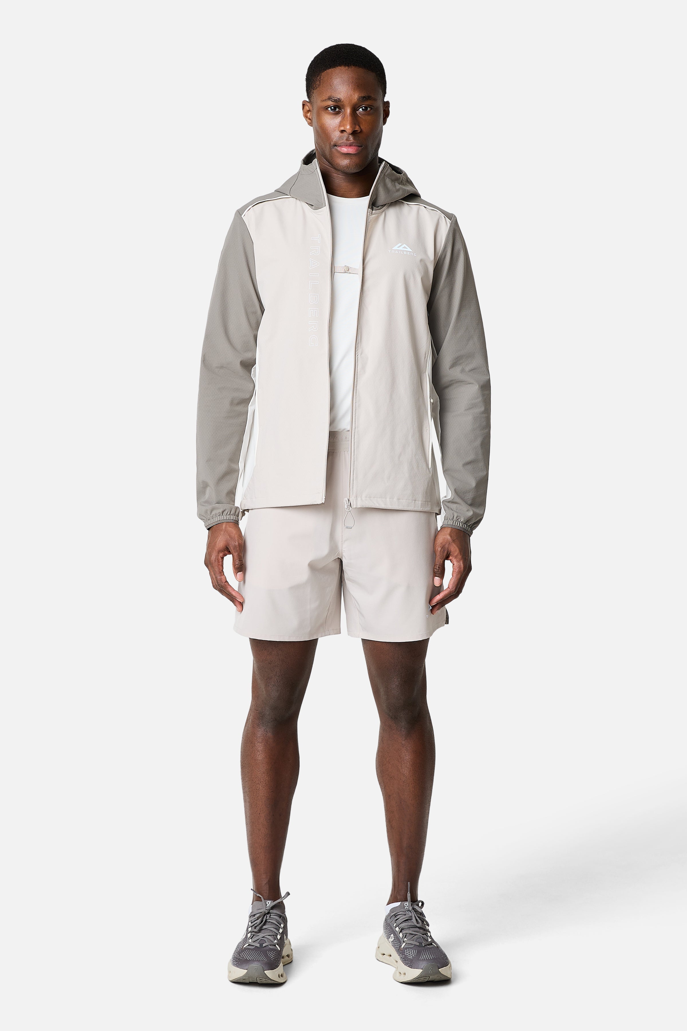 SS26 Triathlon-Windbreaker – Kieselstein/Mokka/Mattweiß