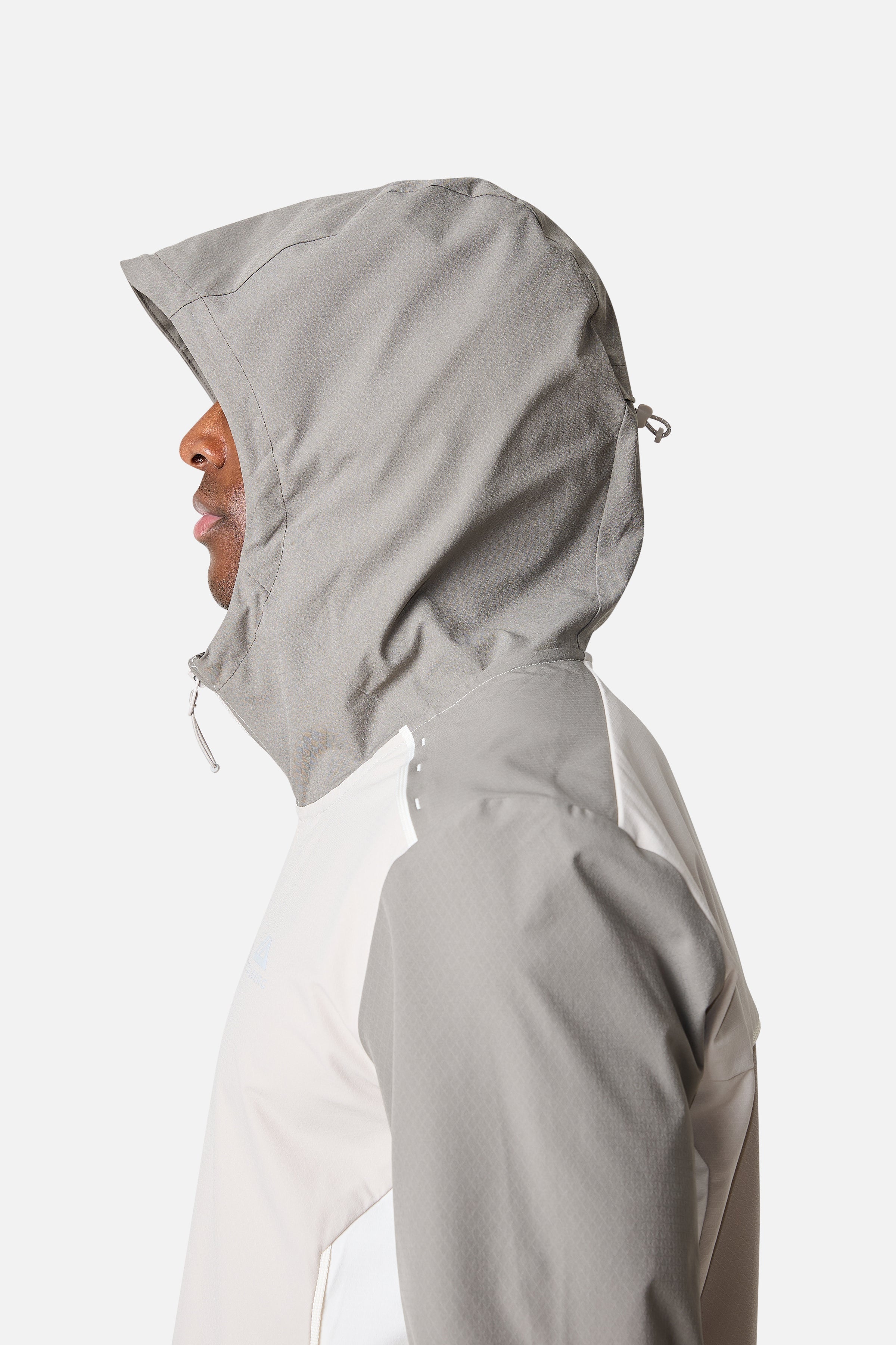 SS26 Triathlon-Windbreaker – Kieselstein/Mokka/Mattweiß