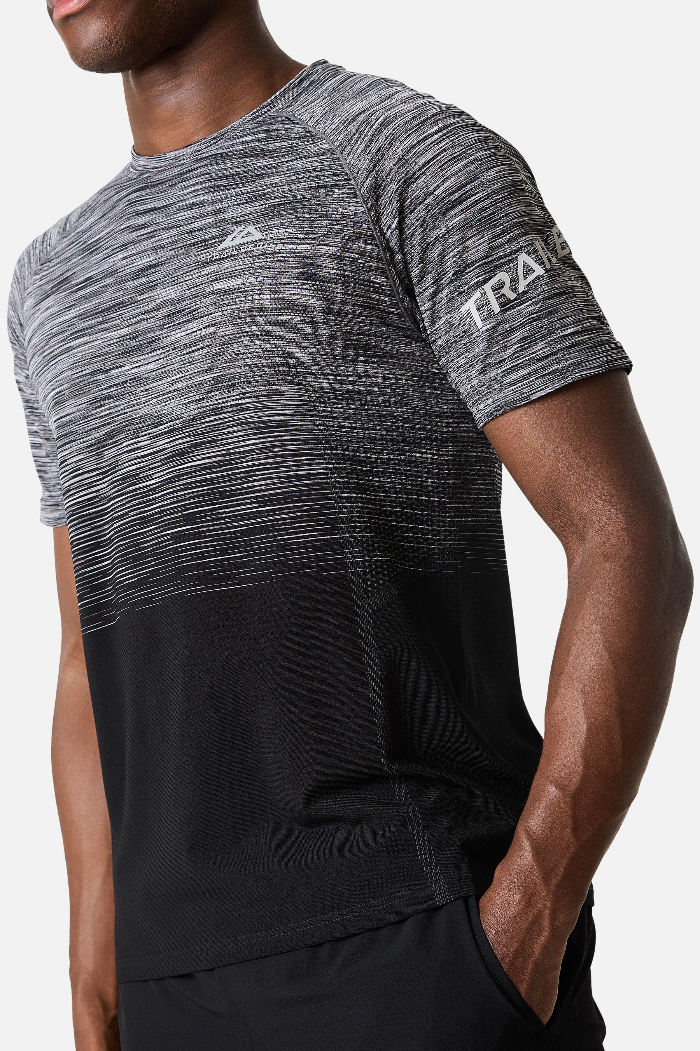 Arc Seamless T-Shirt – Schwarz/Mondgrau/Urban Smoke/Weiß