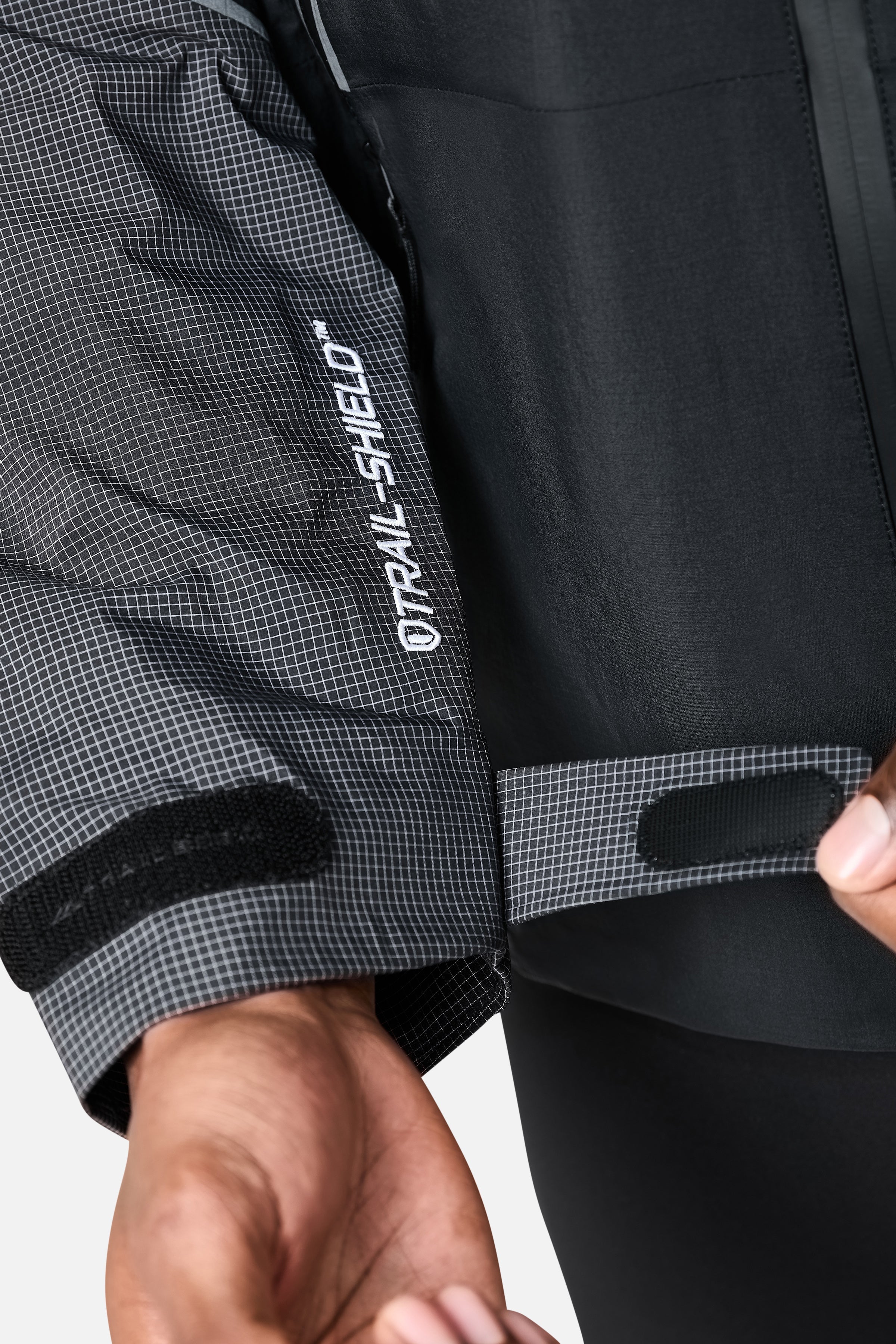 Pioneer Waterproof Jacket - Black