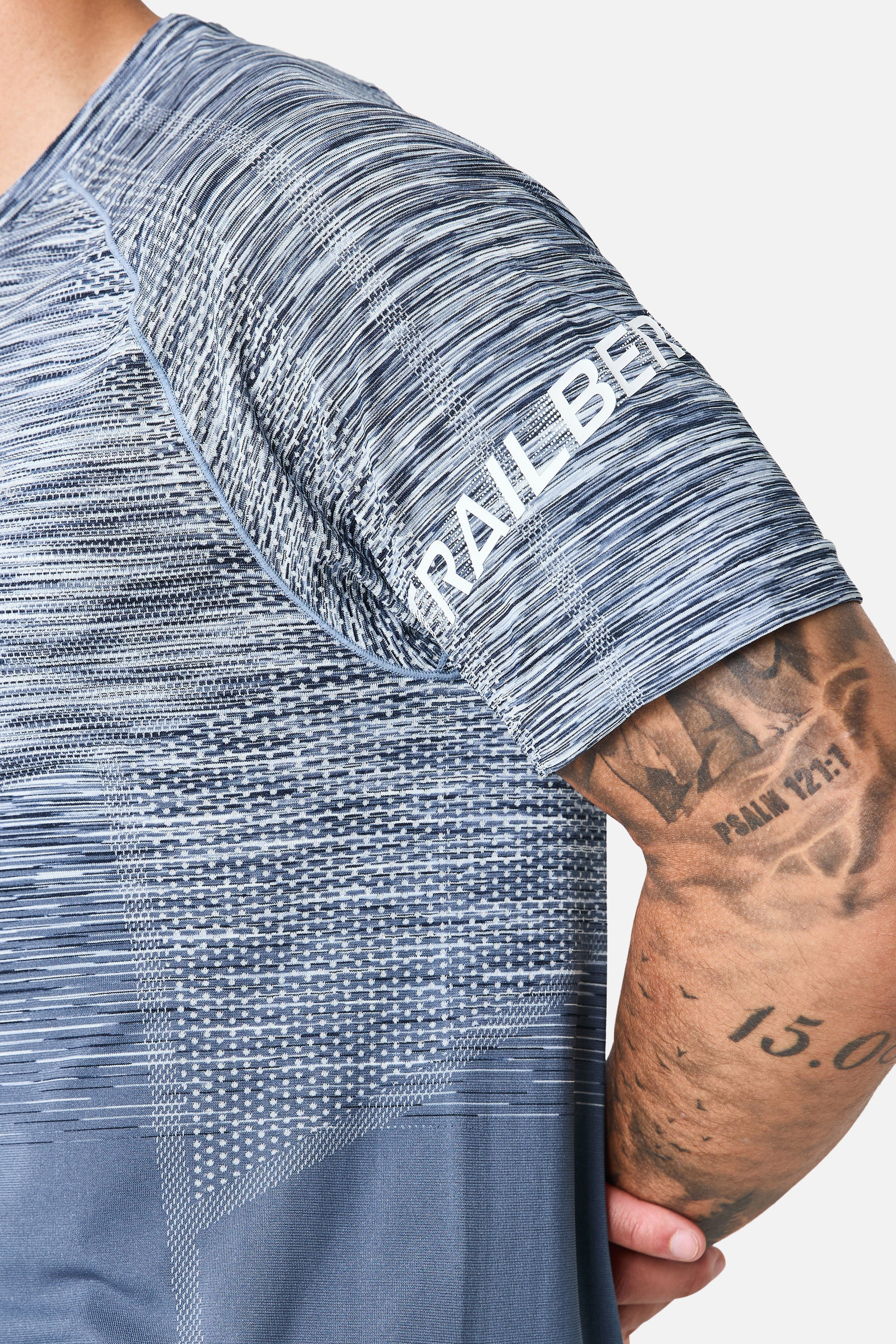 Arc Seamless T-Shirt – Breeze/Storm Blue/Skylar/White