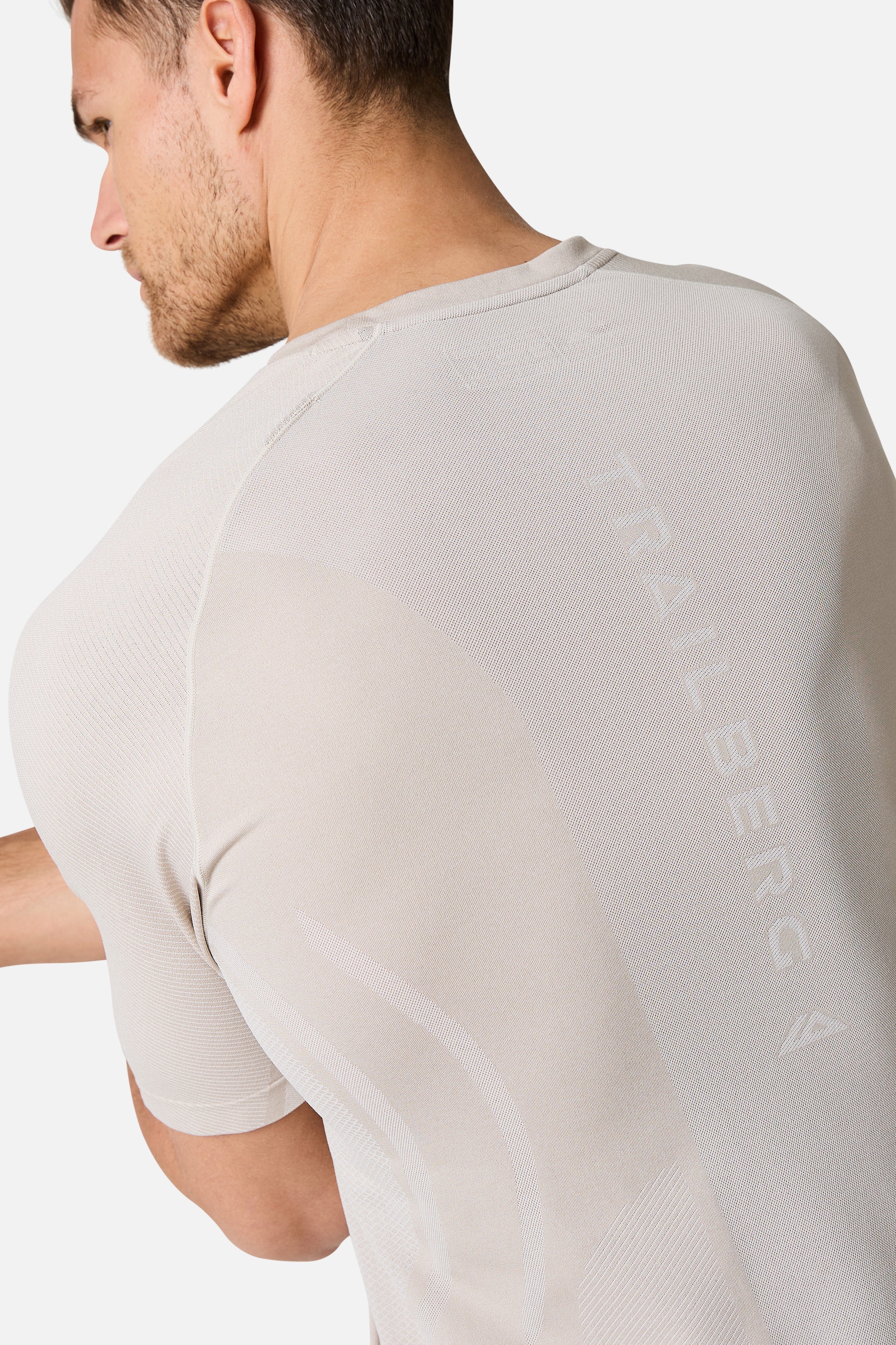 Fusion Seamless Essentials Tweedelige set - Pebblestone/Frosted Ridge