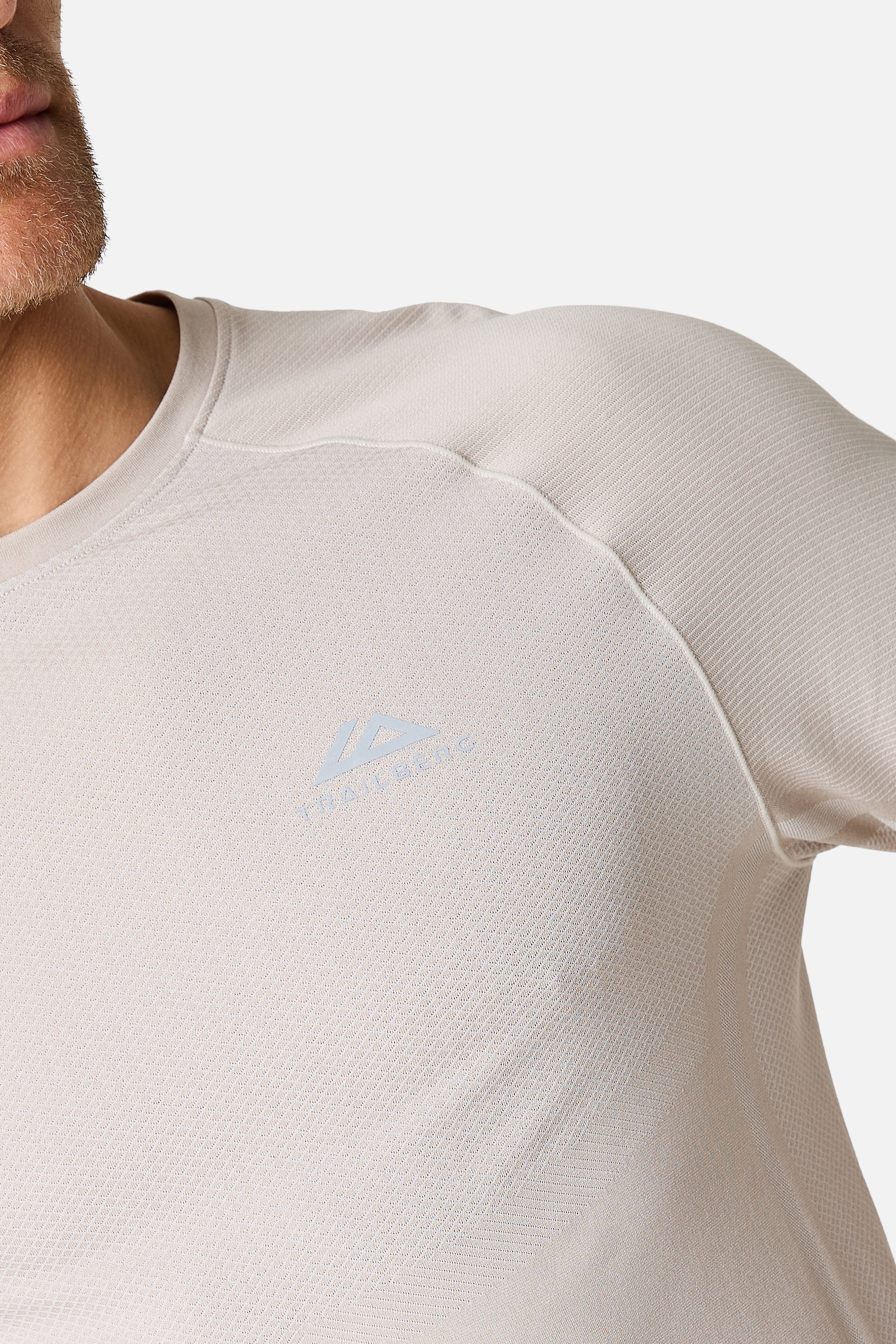 Fusion Seamless Essentials Tweedelige set - Pebblestone/Frosted Ridge
