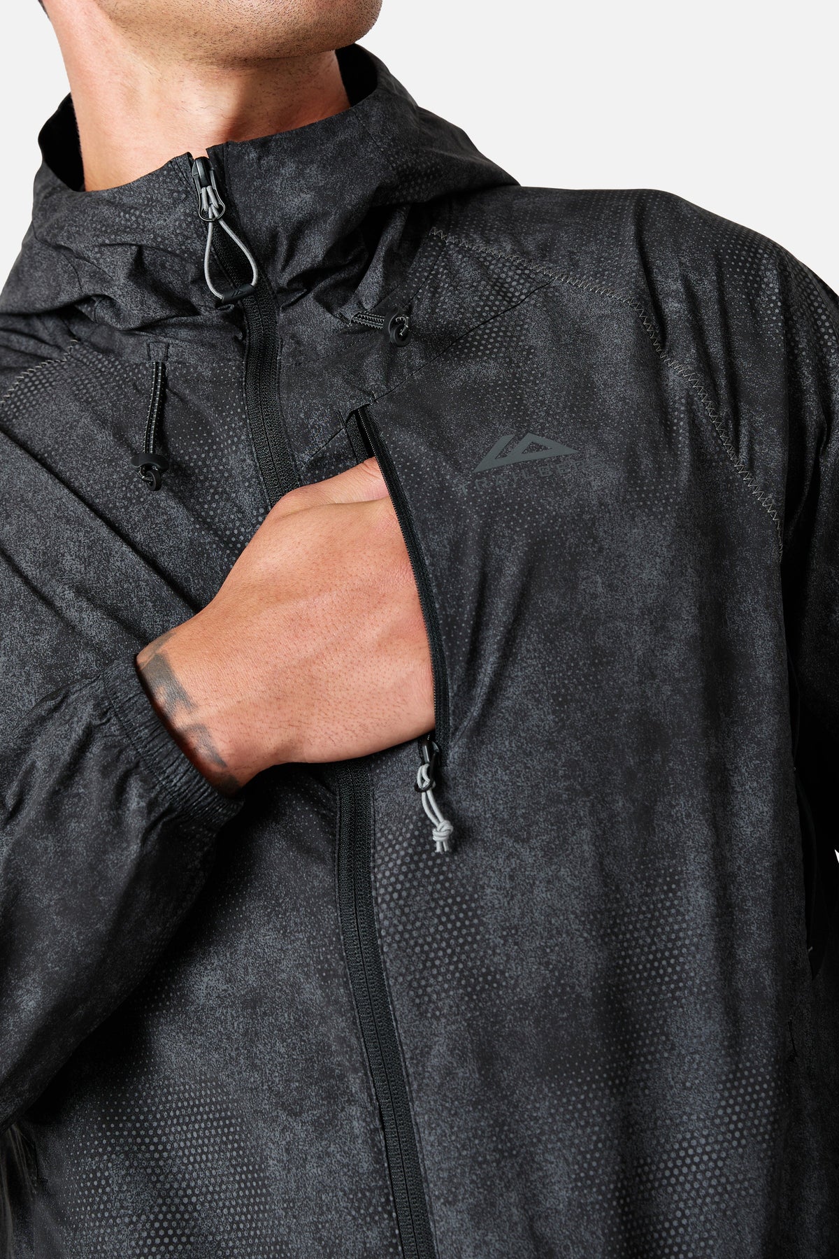 Trackflow Project Trail Windbreaker - Black