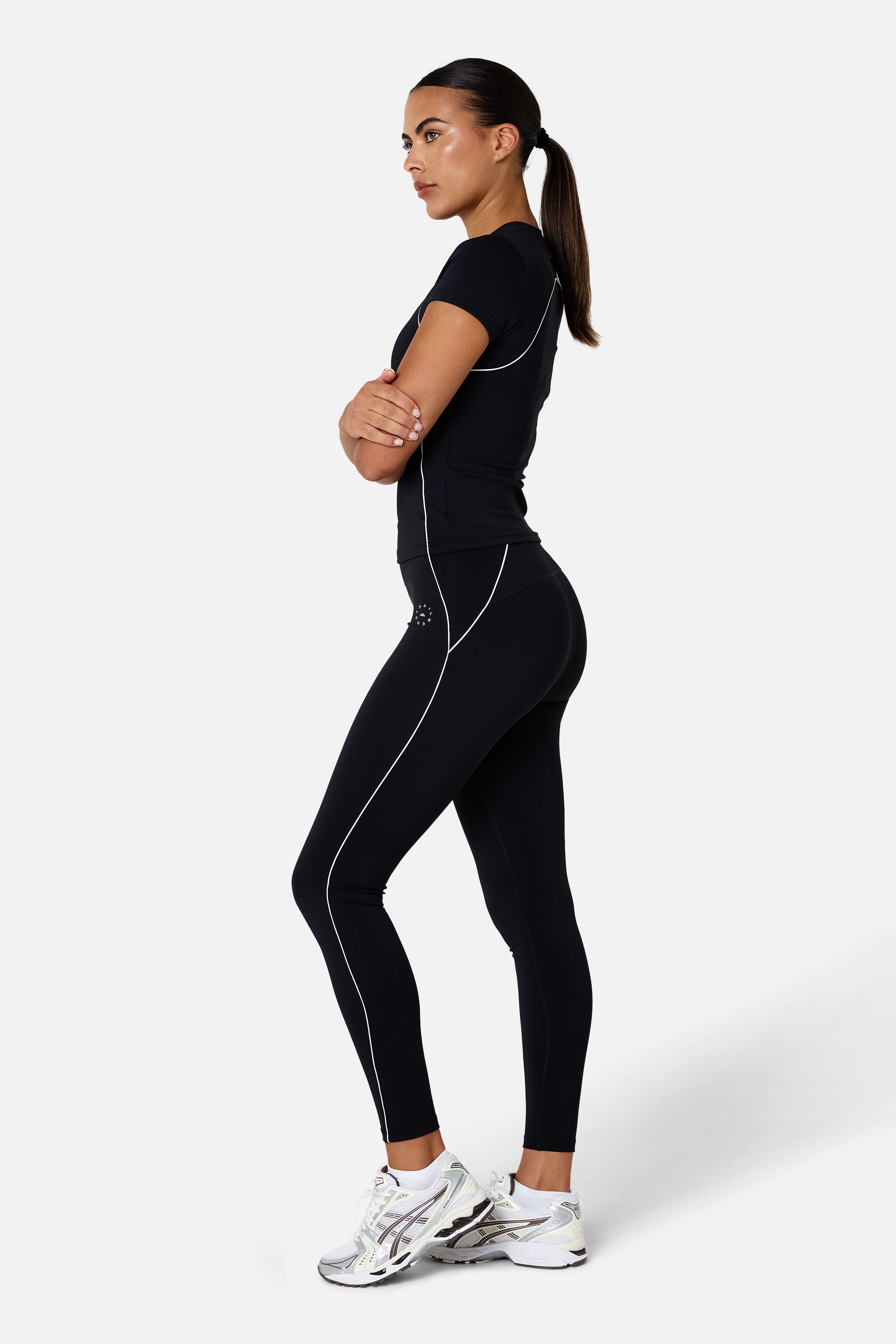 Womens Ignite Tee - Black/Candlelight White