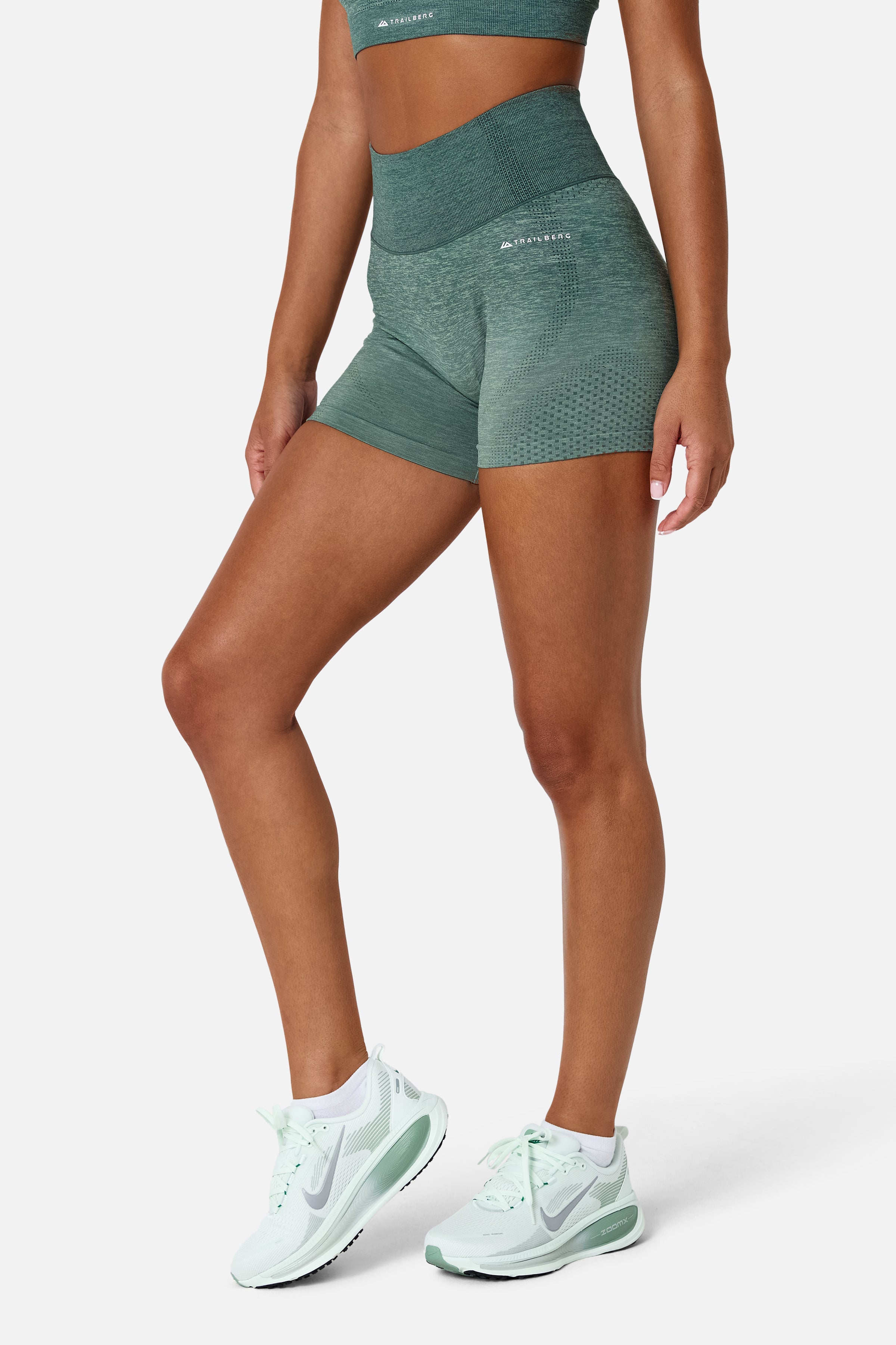 Womens Evocurve Seamless Cycling Short - Aloe Frost