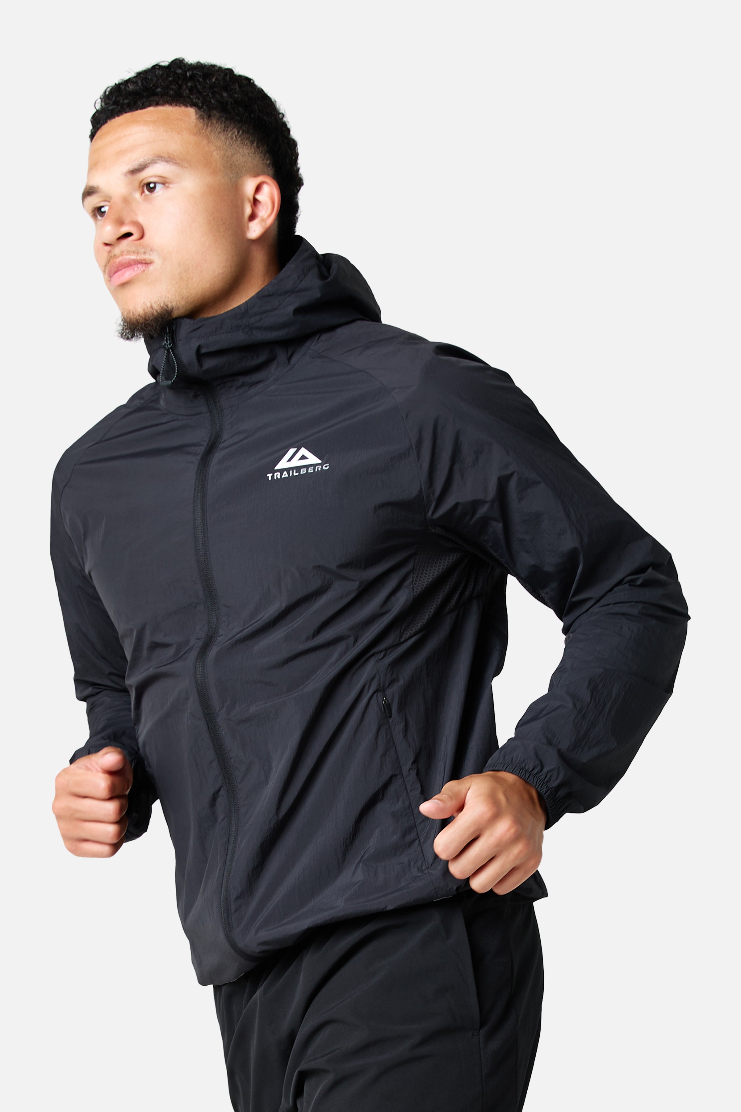 Void Windbreaker - Black