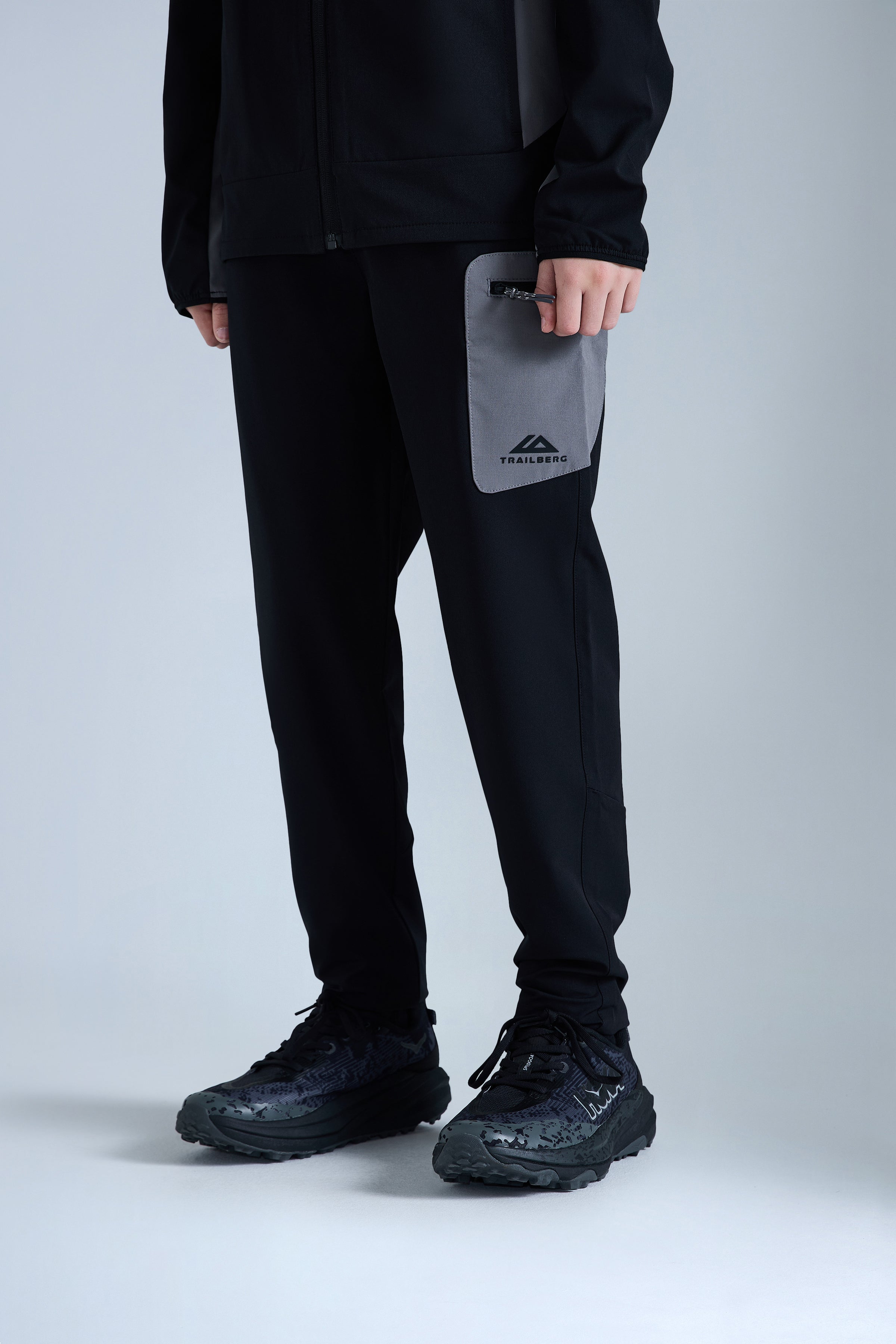 Boys Venture Outdoor Tracksuit - Black