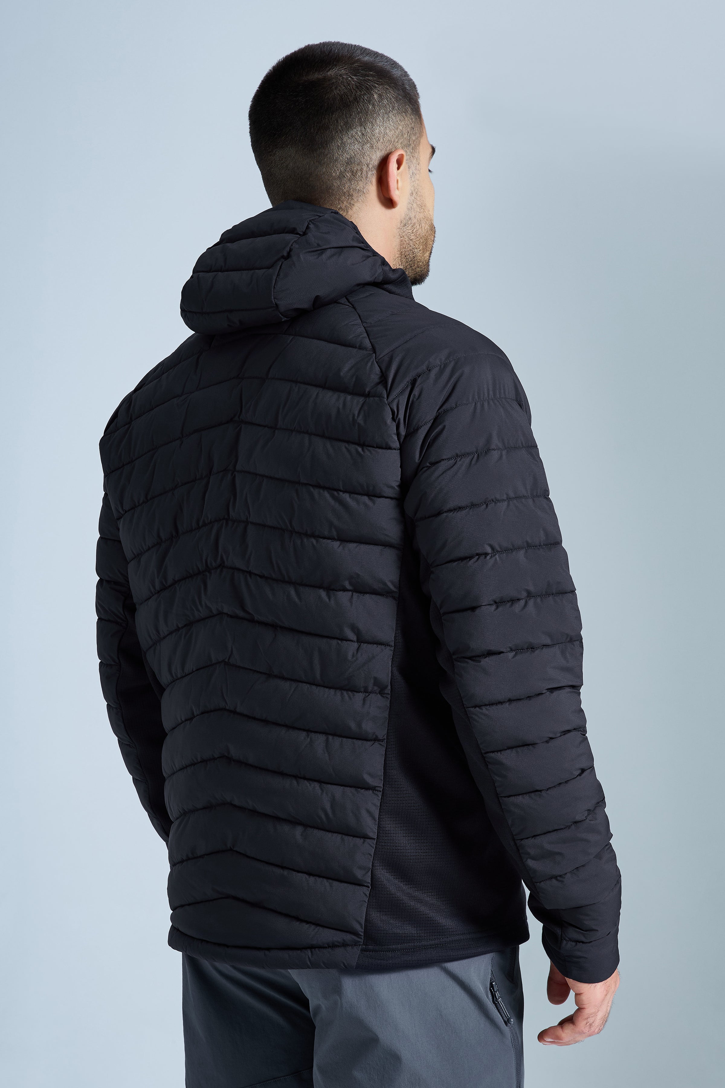 Cyclone Hybrid Jacket - Black