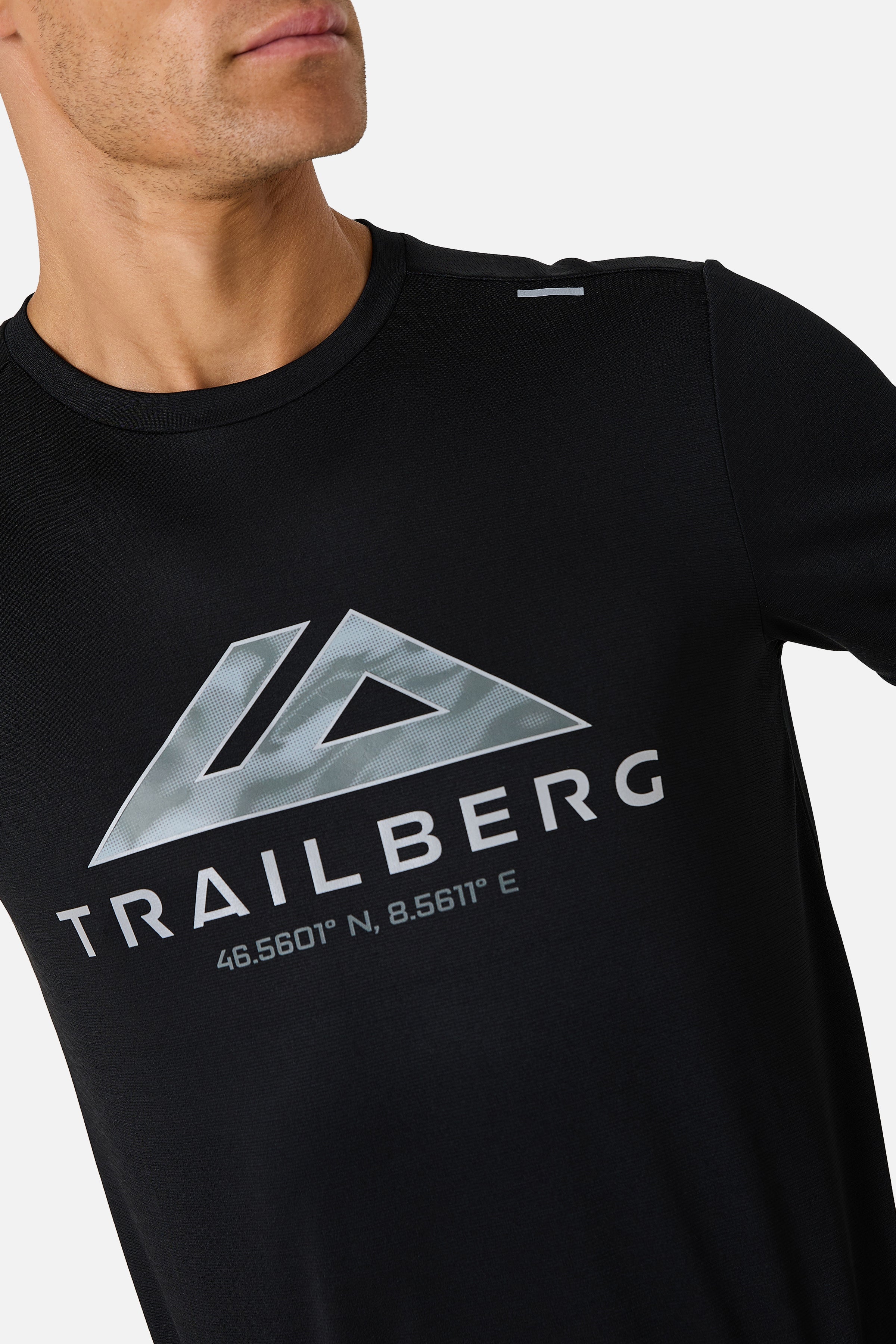 Blur Large Logo Tee - Black