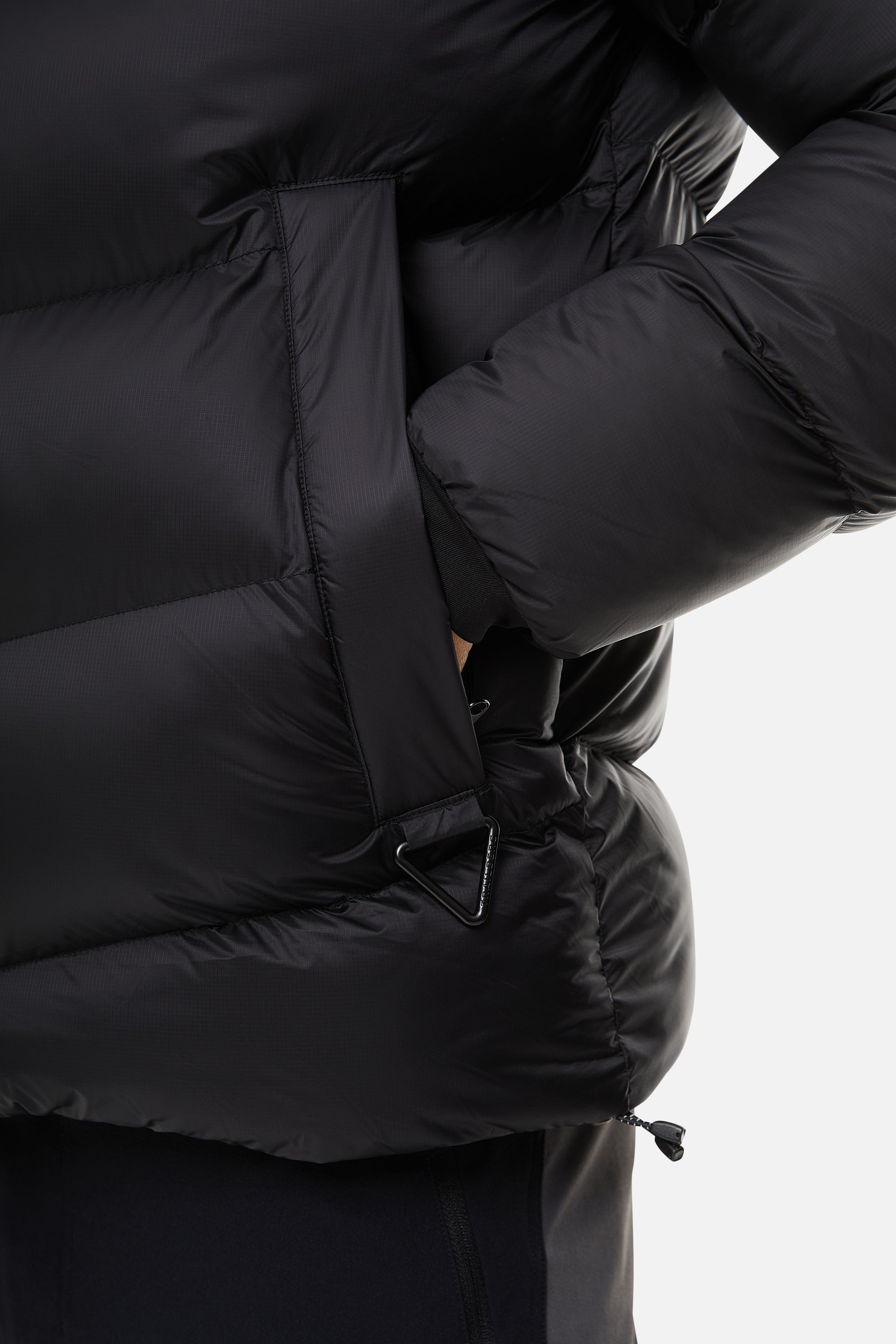 ALPINA PUFFER - BLACK