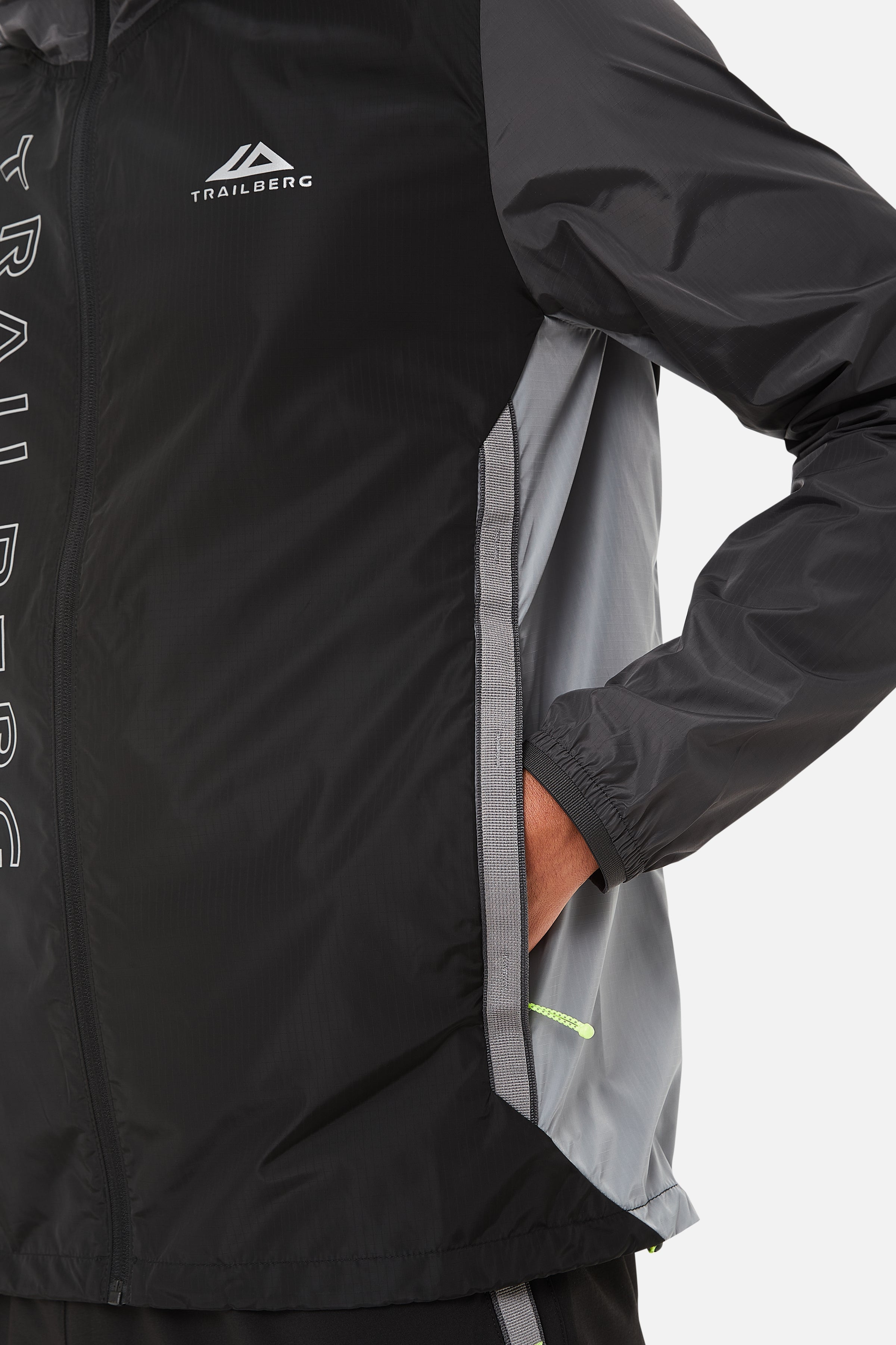 AW24 TRIATHLON WINDBREAKER - CHARCOAL/GREY