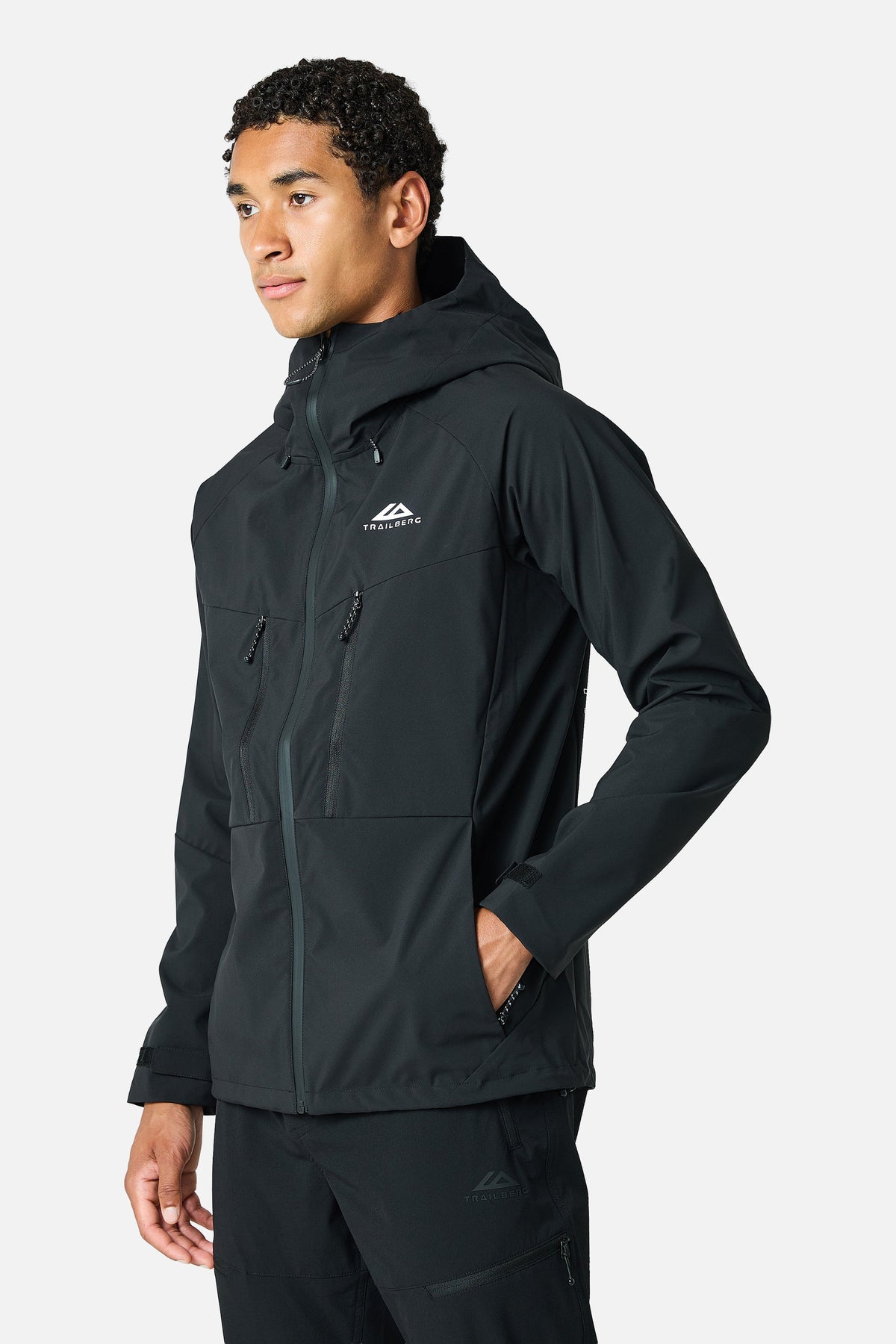 Vanquish Showerproof Jacket - Black