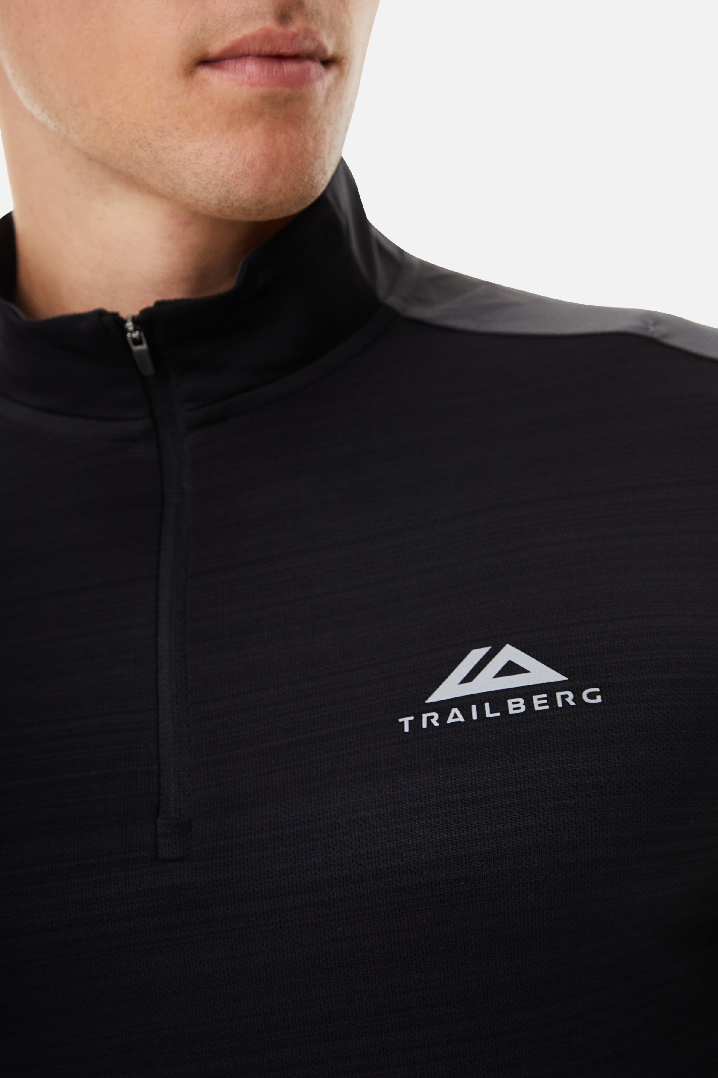 AW24 TRIATHLON QUARTER ZIP - BLACK/GREY