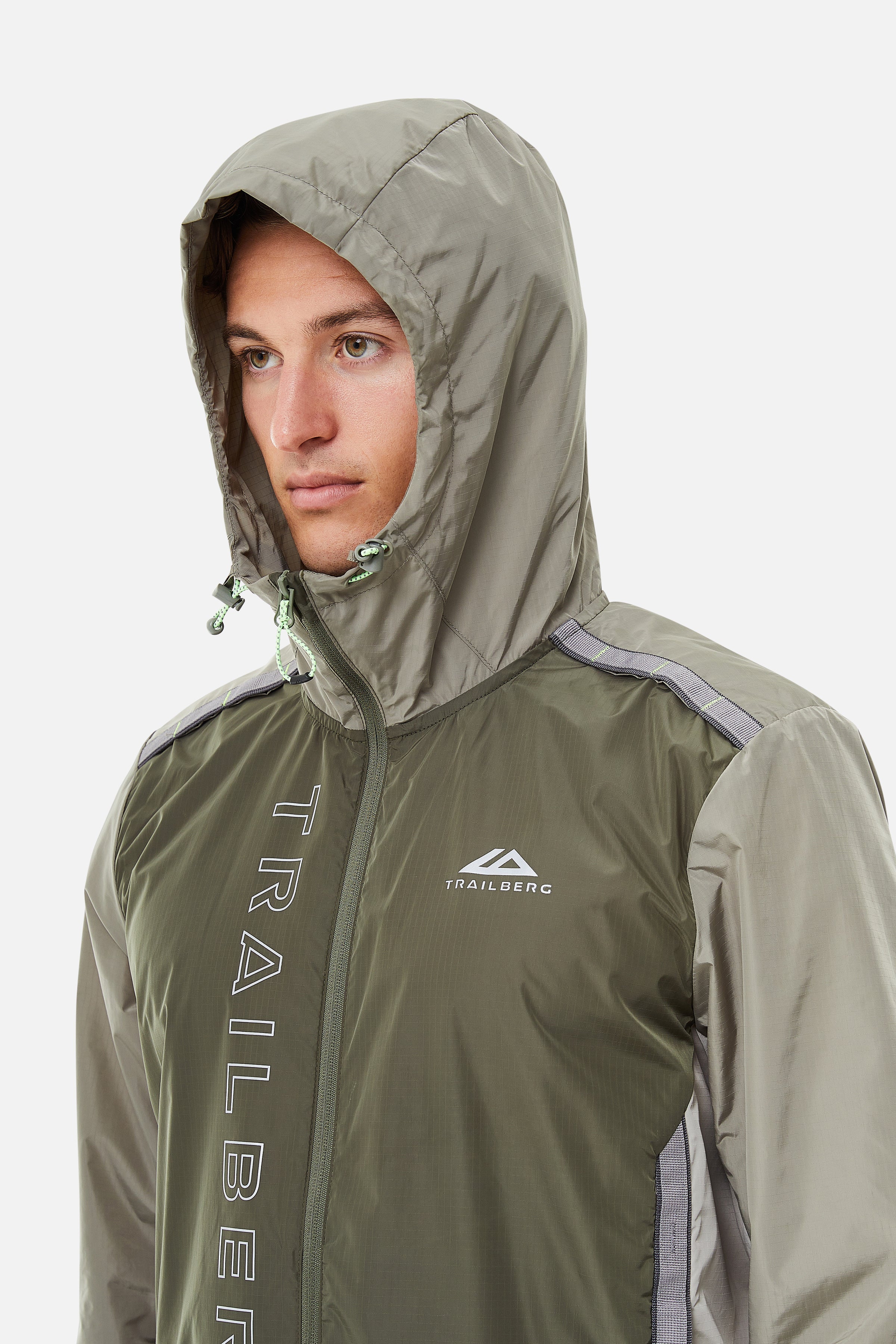 AW24 TRIATHLON WINDBREAKER - KHAKI