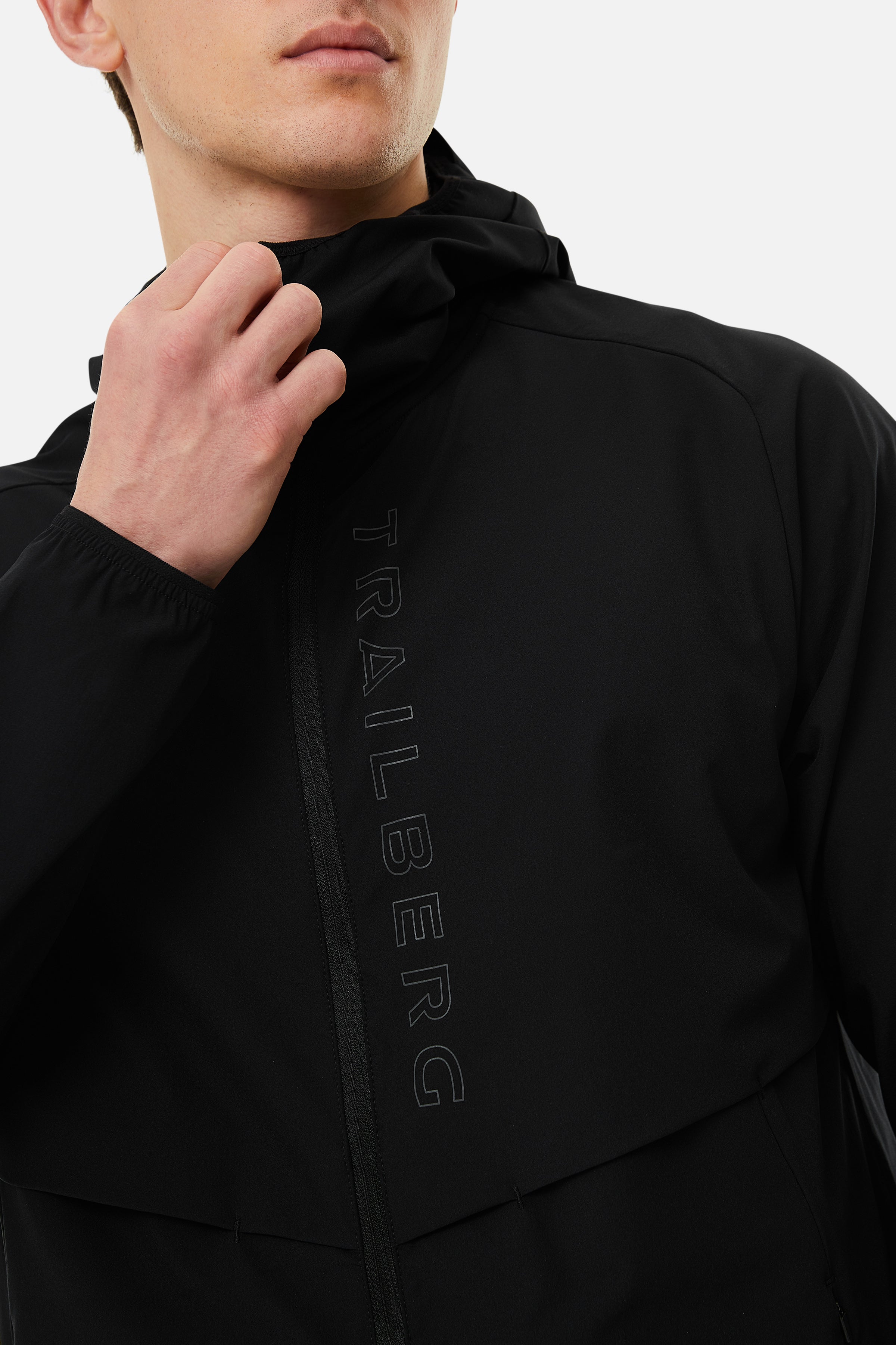 Elevate Hood - Black