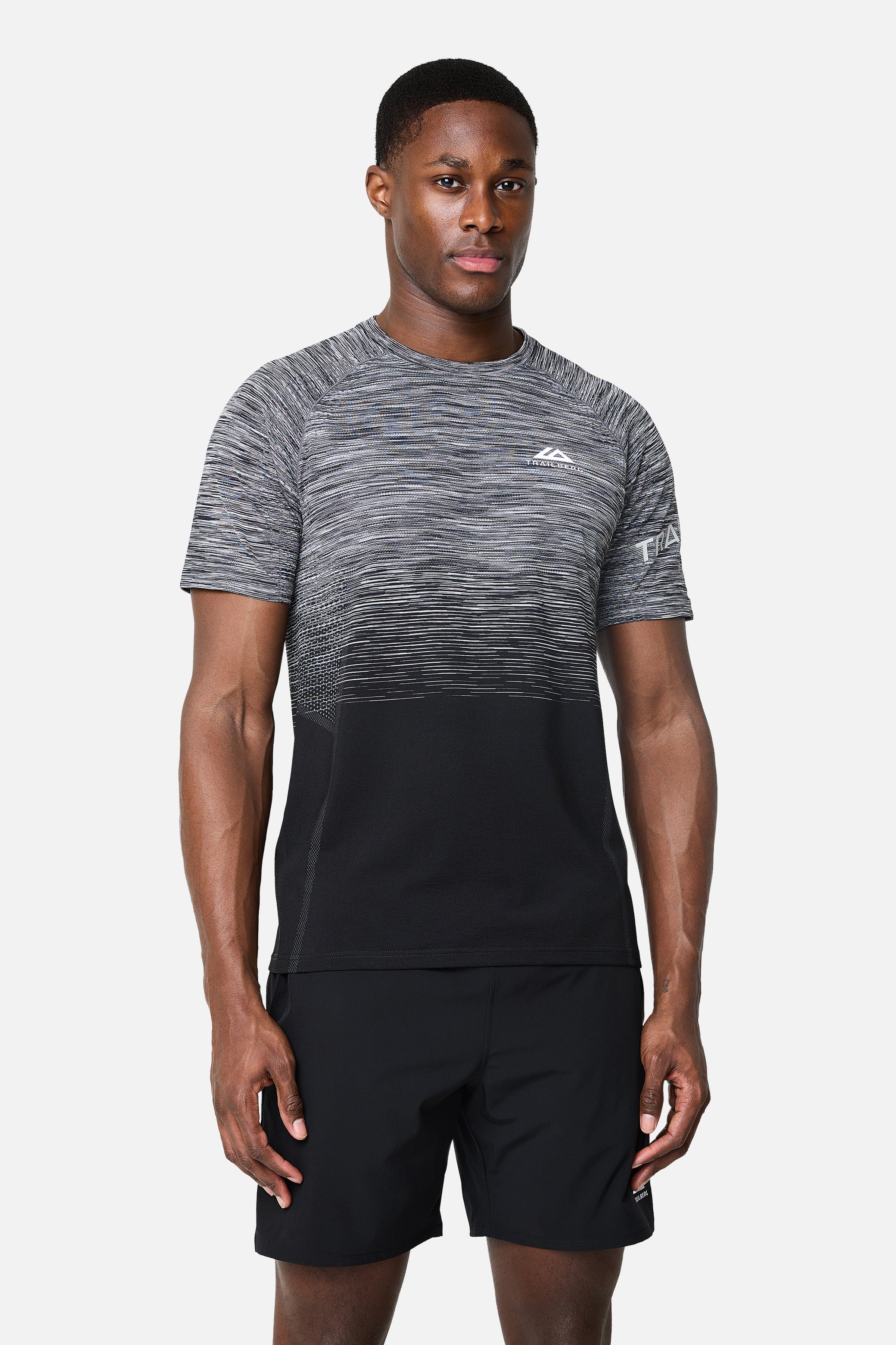 Arc Seamless T-Shirt – Schwarz/Mondgrau/Urban Smoke/Weiß