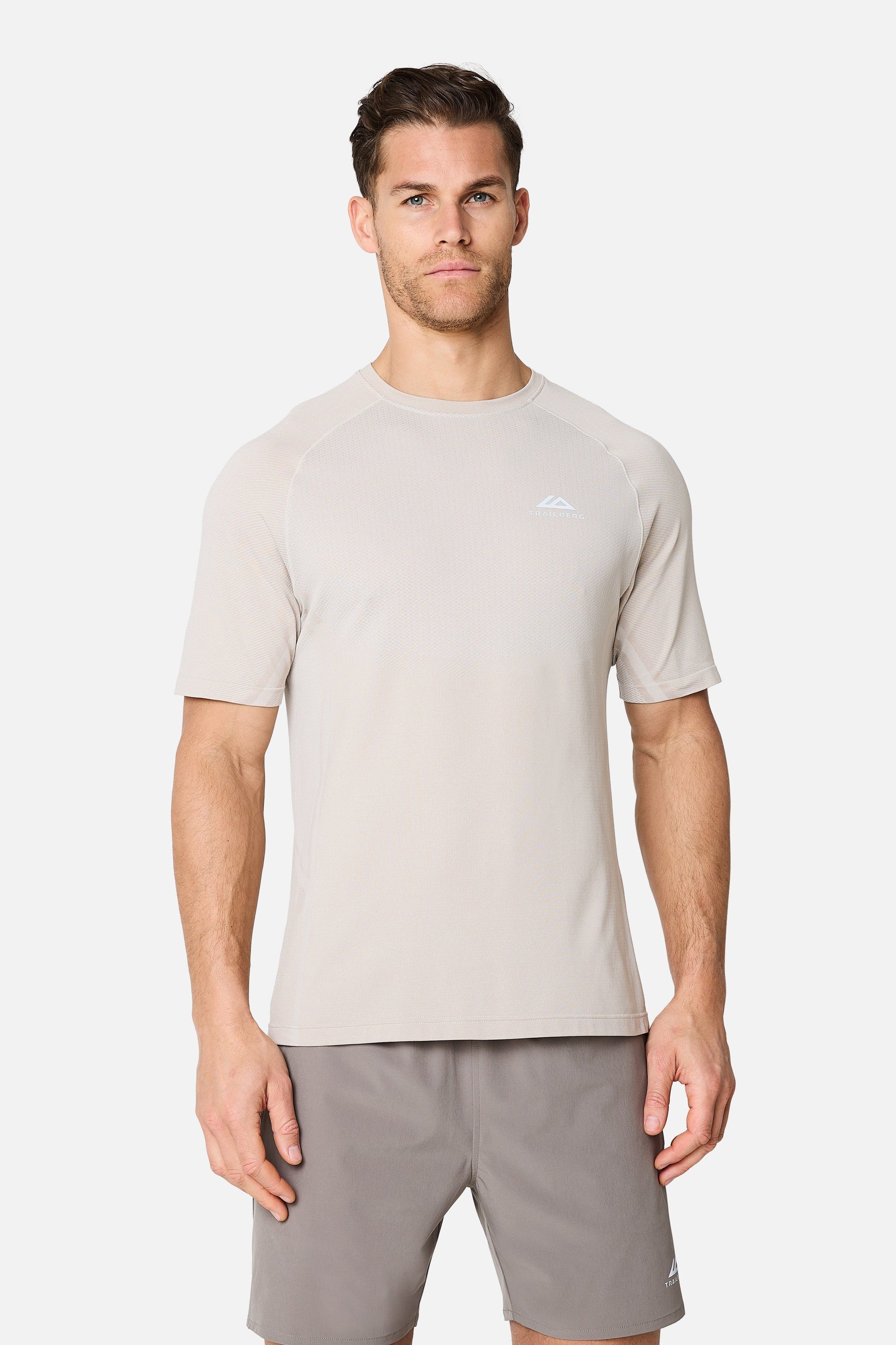 Fusion Seamless Essentials Tweedelige set - Pebblestone/Frosted Ridge