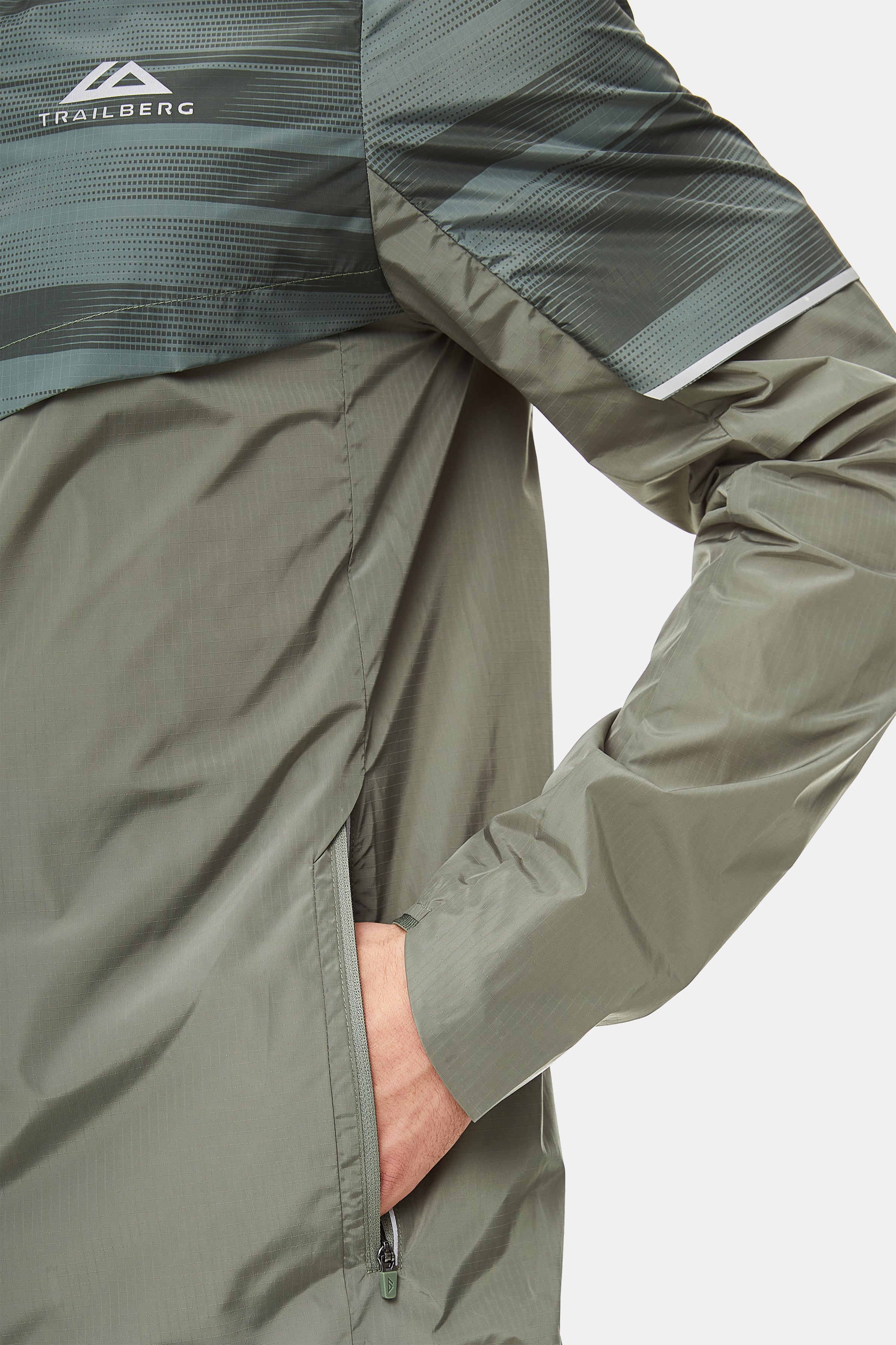 Dimension 2.0 Windbreaker - Pine Dust/Dark Fern