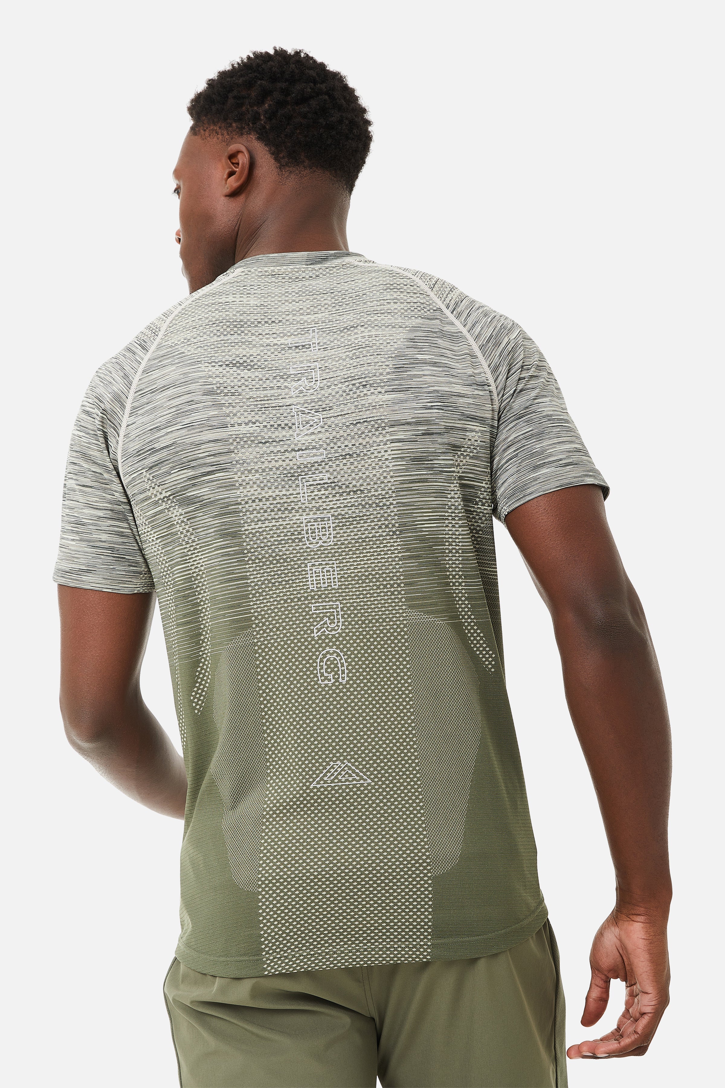 SUMMIT SEAMLESS ESSENTIALS 2.0 SET - KHAKI