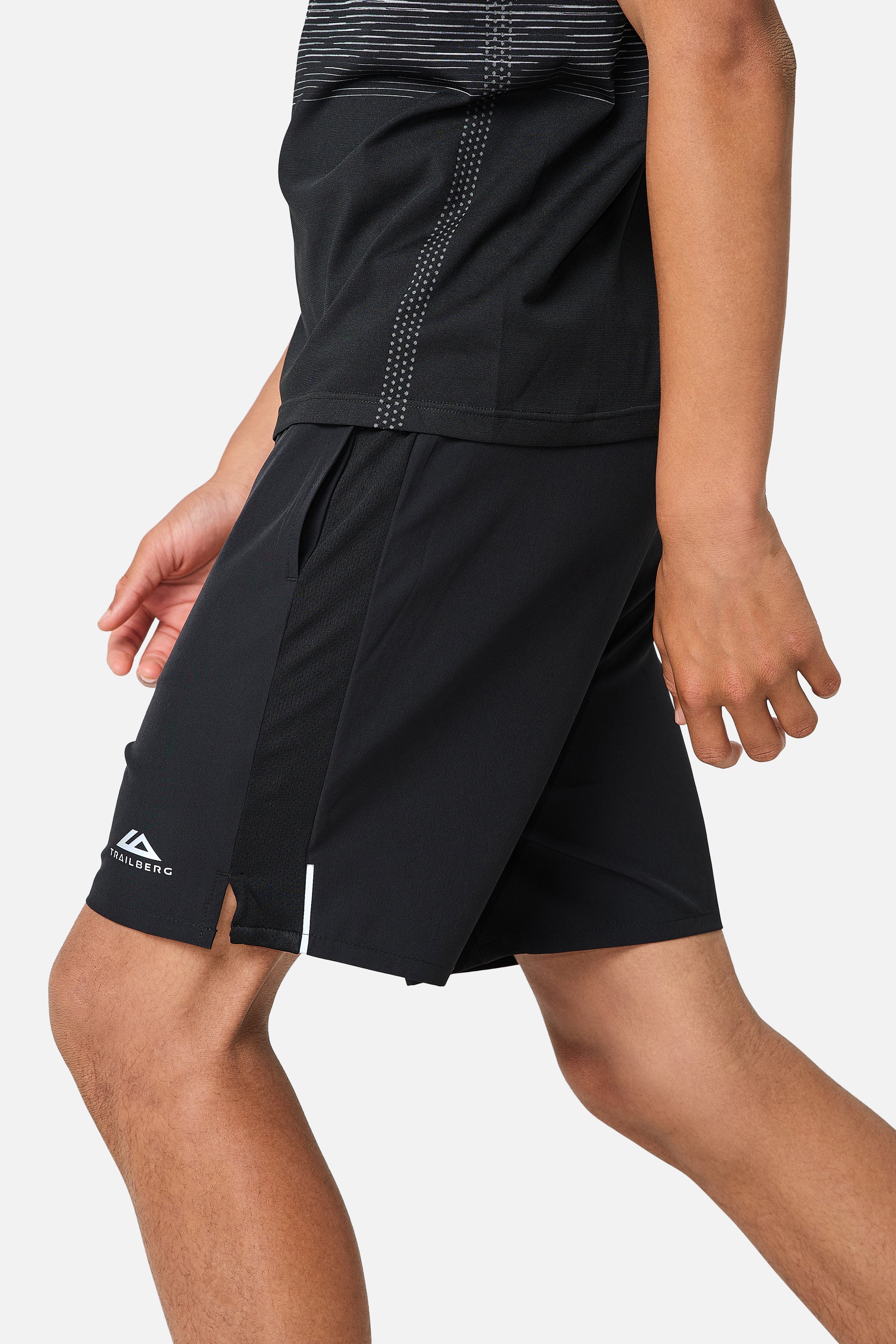 Boys Essentials 3.0 Short - Black