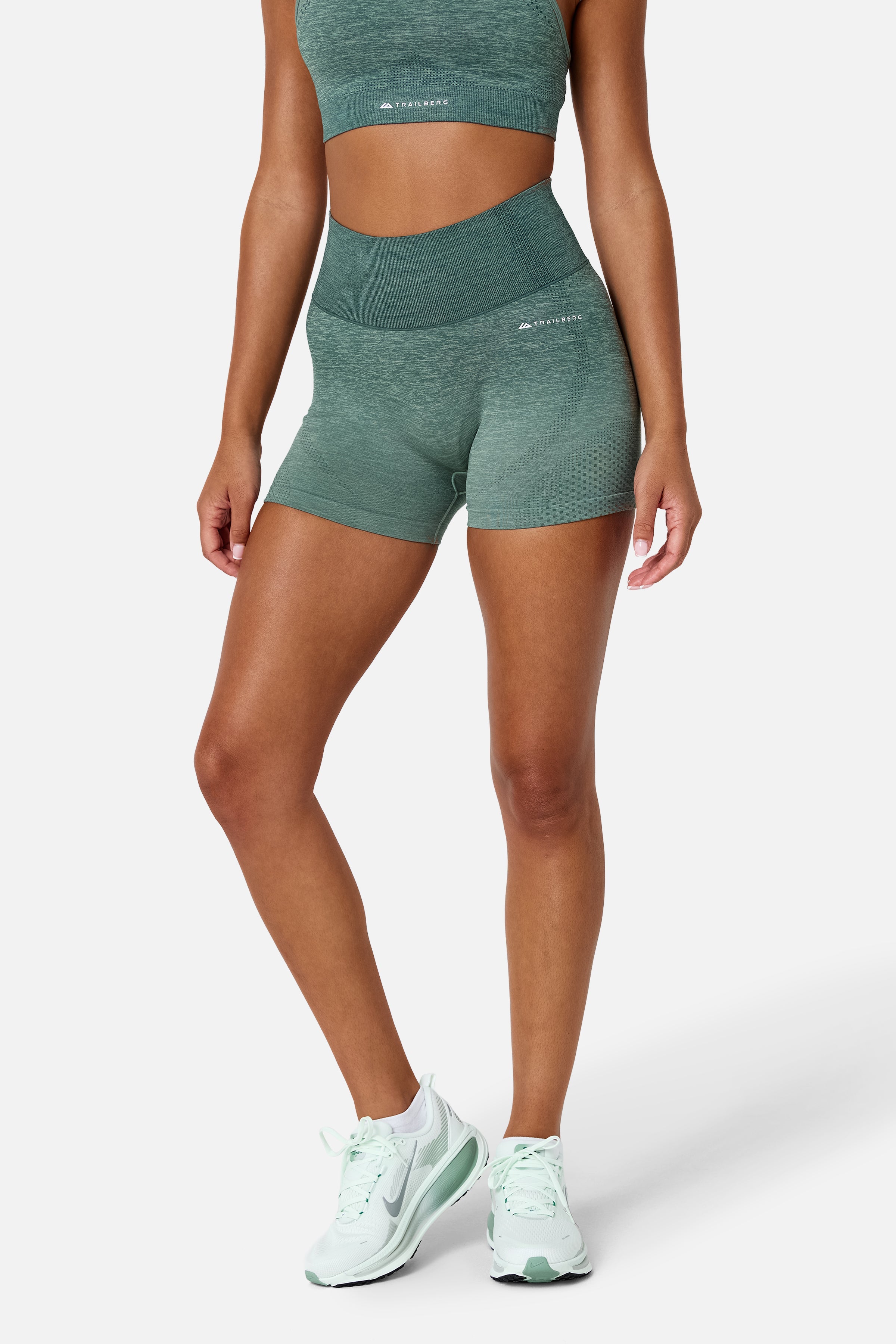 Womens Evocurve Seamless Cycling Short - Aloe Frost